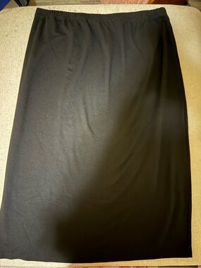 Classic Black Elastic-Waist Pencil Skirt